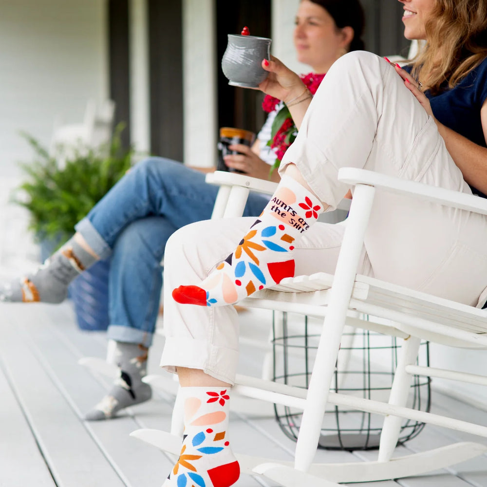 
                      
                        Aunts are the S**t Socks
                      
                    
